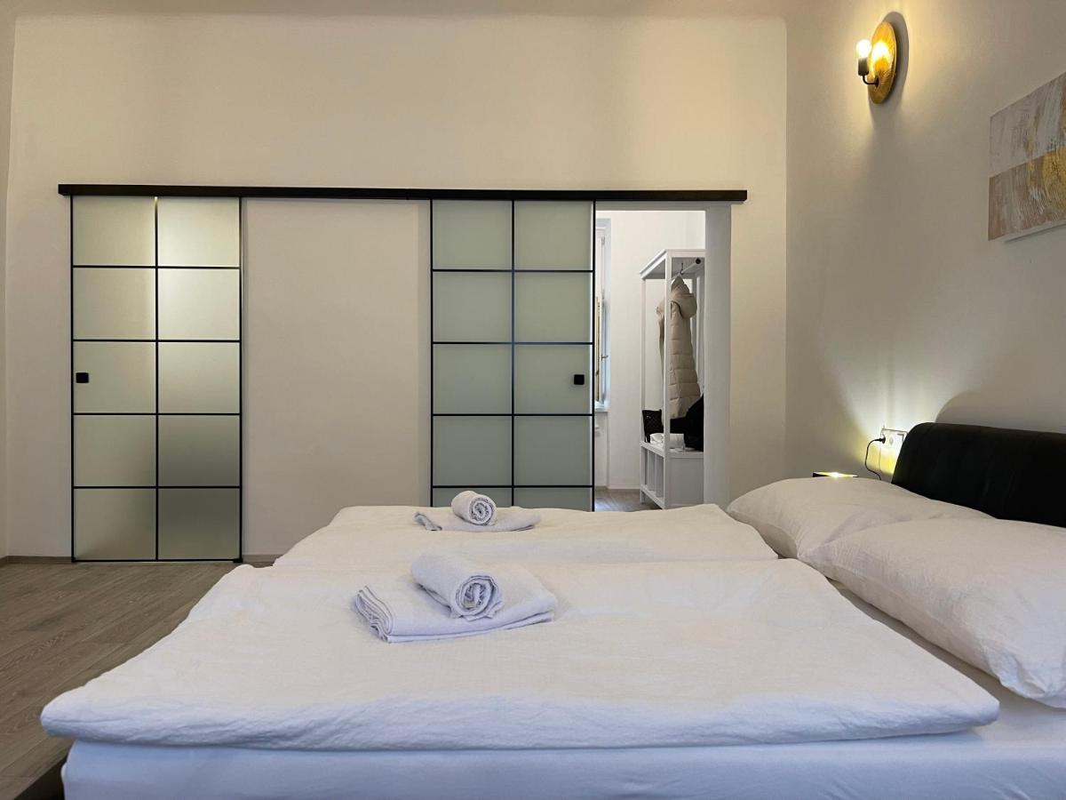 Fancy Apartment In The City Center Viena Exterior foto